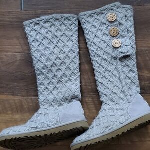 UGG textile knit boots size 6